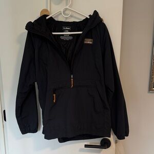 Women’s Classic L.L. Bean Black Hooded Pullover Anorak